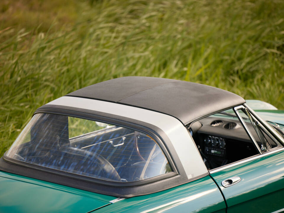 Image 9/50 of Alfa Romeo 2000 Spider Veloce (1979)