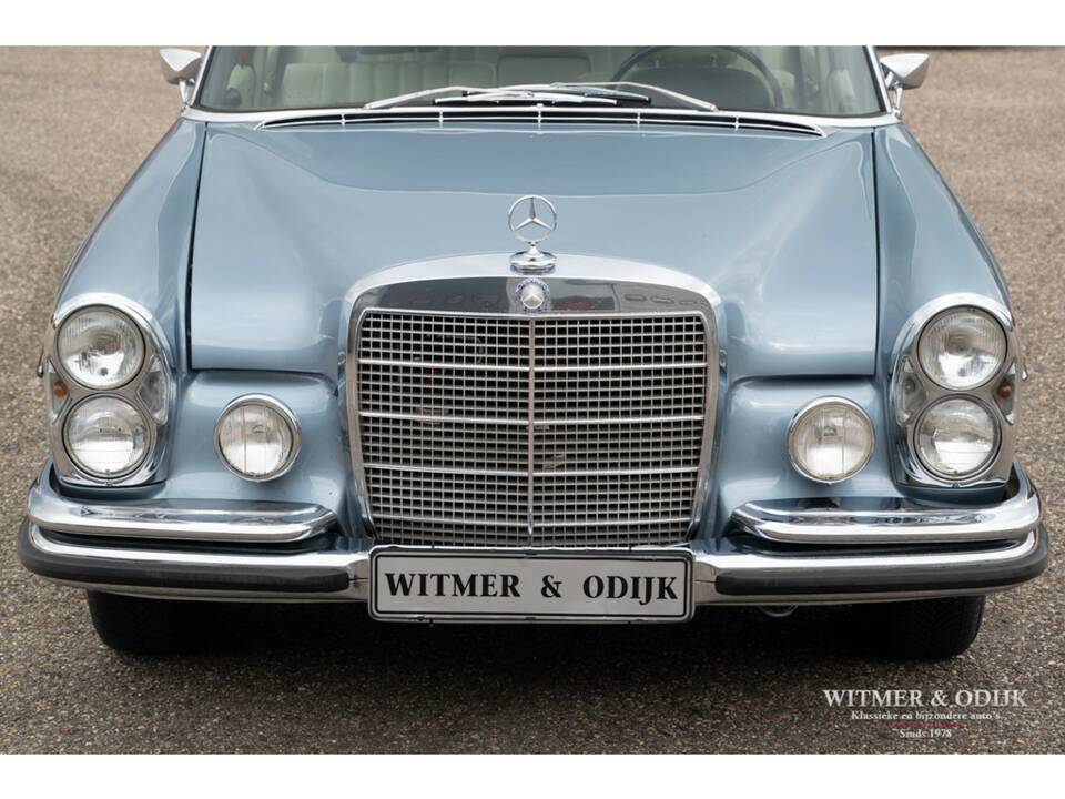 Image 18/36 of Mercedes-Benz 280 SE (1969)