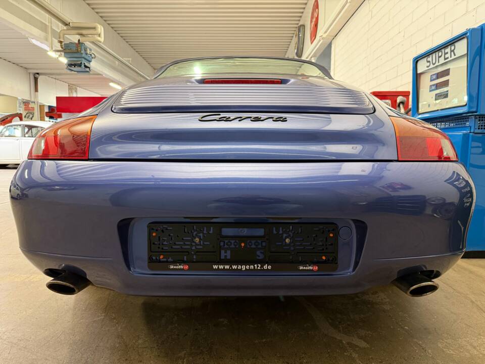 Image 15/23 of Porsche 911 Carrera (1998)