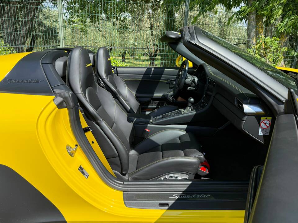 Bild 67/86 von Porsche 911 Speedster (2019)