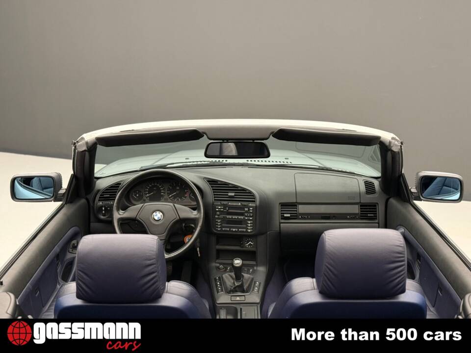 Image 11/15 of BMW 320i (1998)