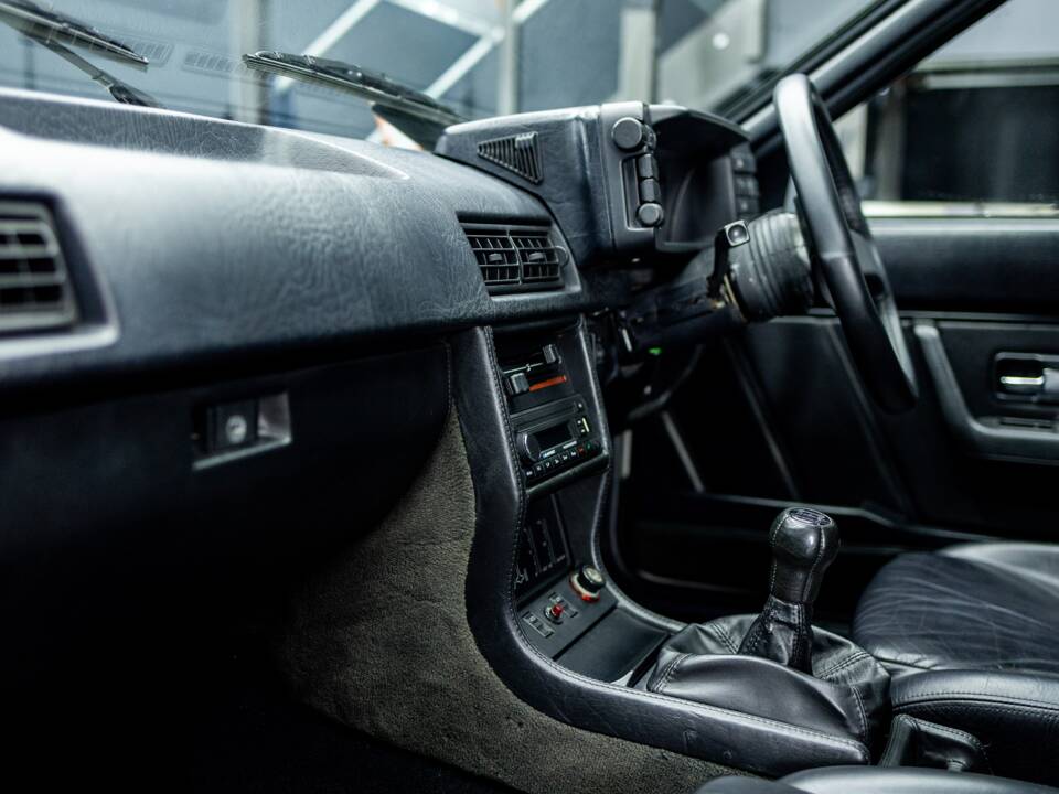 Image 32/46 of Audi 200 Avant quattro - 2.1 Turbo (1985)