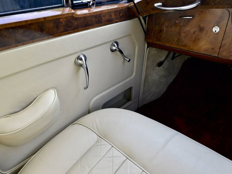 Bild 49/50 von Rolls-Royce Silver Cloud I (1956)