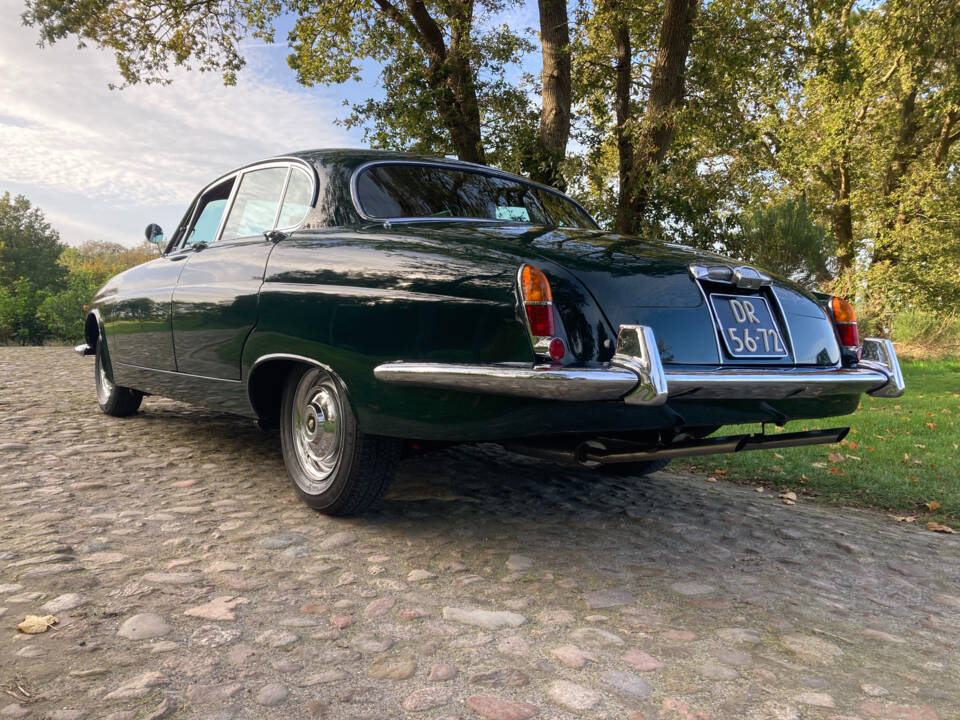 Image 26/52 de Jaguar 420 G (1967)