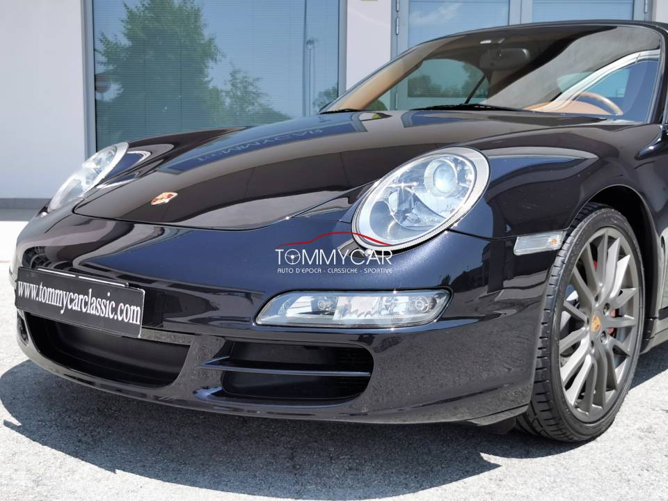 Bild 15/50 von Porsche 911 Carrera 4S (2006)