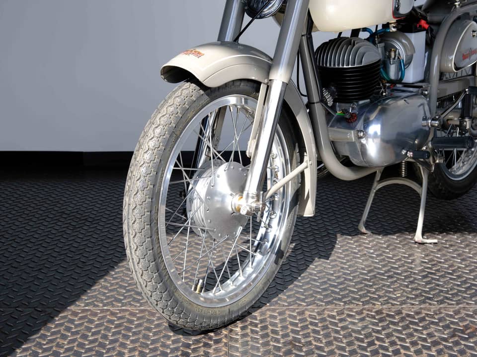 Image 27/54 of Bianchi Mendola (1951)