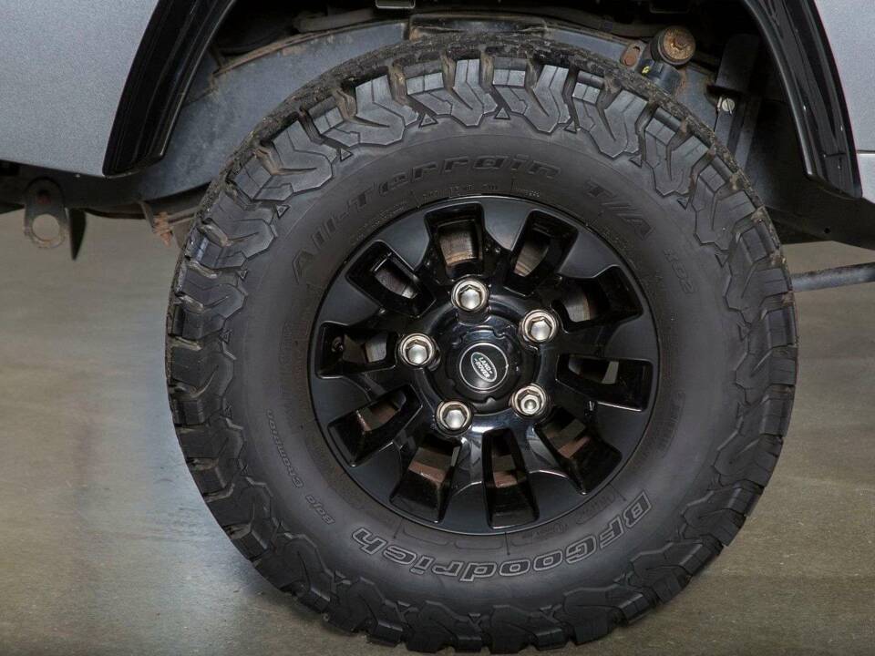Image 13/20 of Land Rover Defender 110 (2016)
