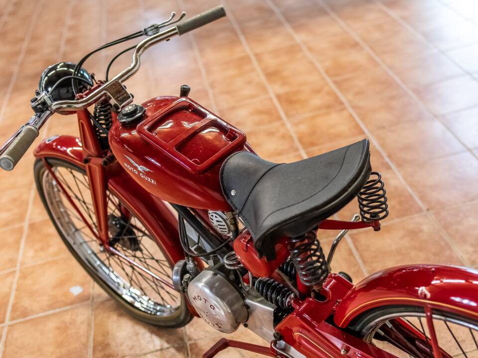 Image 9/13 de Moto Guzzi Guzzino 65 (1900)