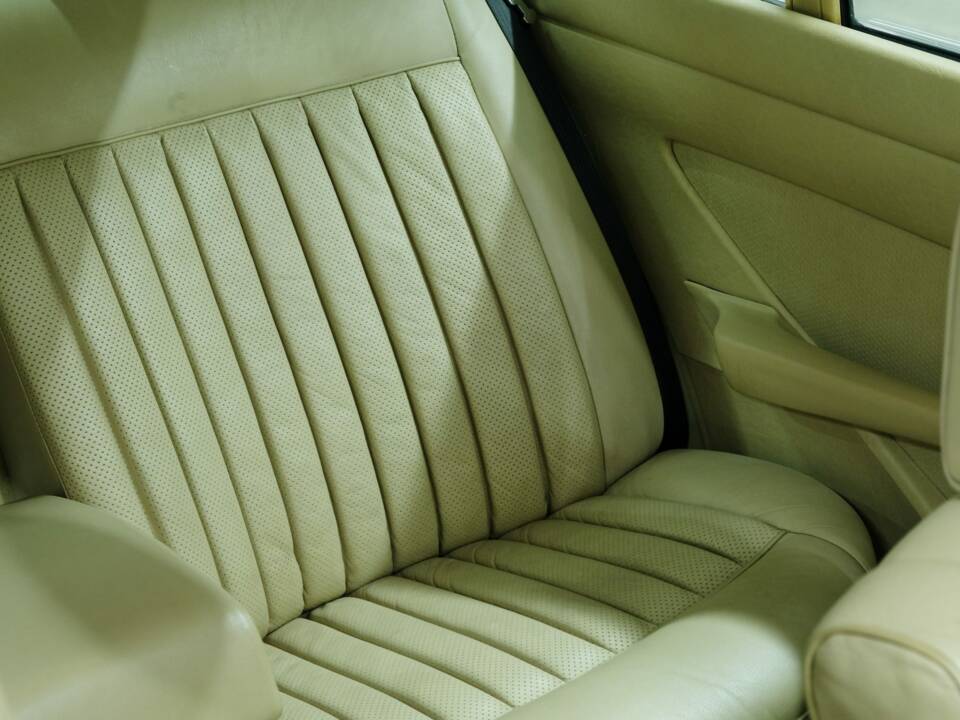 Bild 23/50 von Mercedes-Benz 500 SEL (1983)