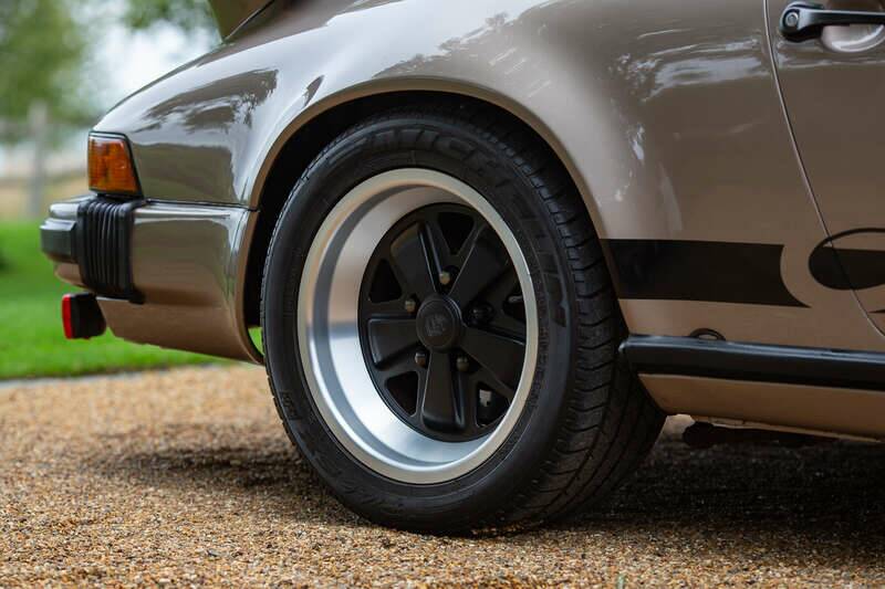 Image 19/50 of Porsche 911 SC 3.0 (1982)
