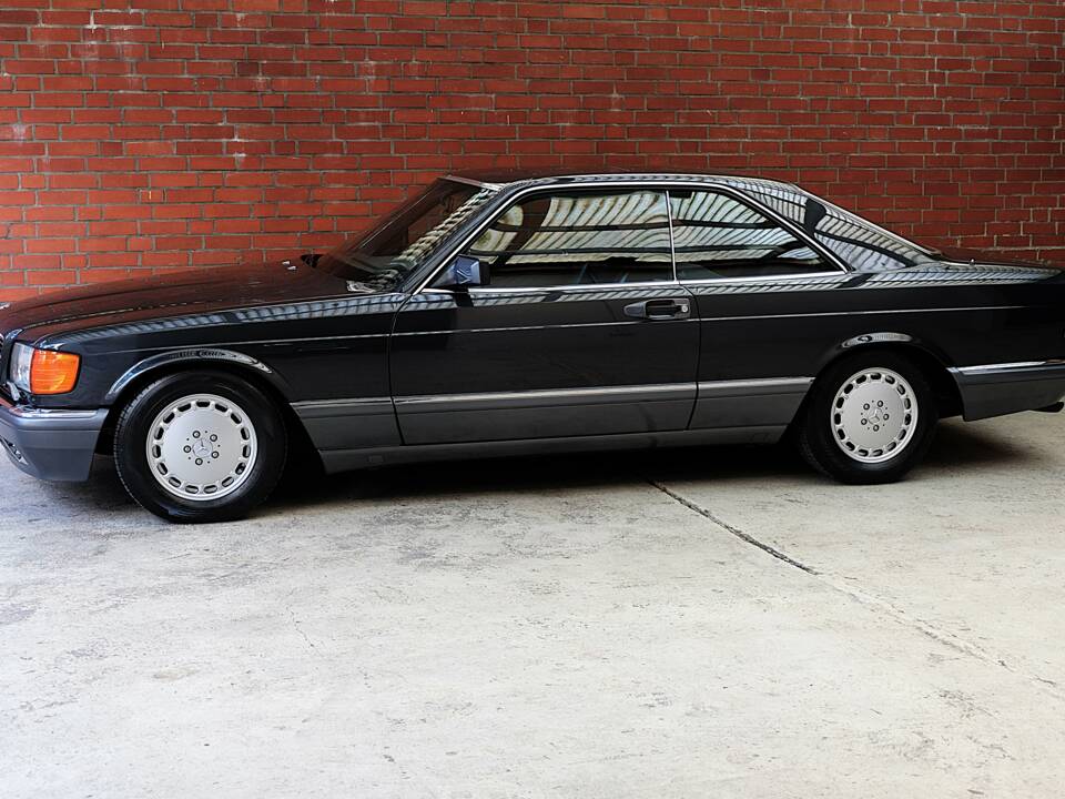 Image 3/79 of Mercedes-Benz 560 SEC (1991)