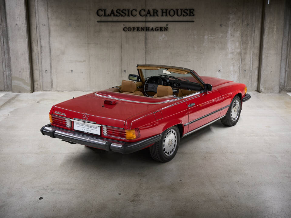 Image 85/89 of Mercedes-Benz 560 SL (1986)