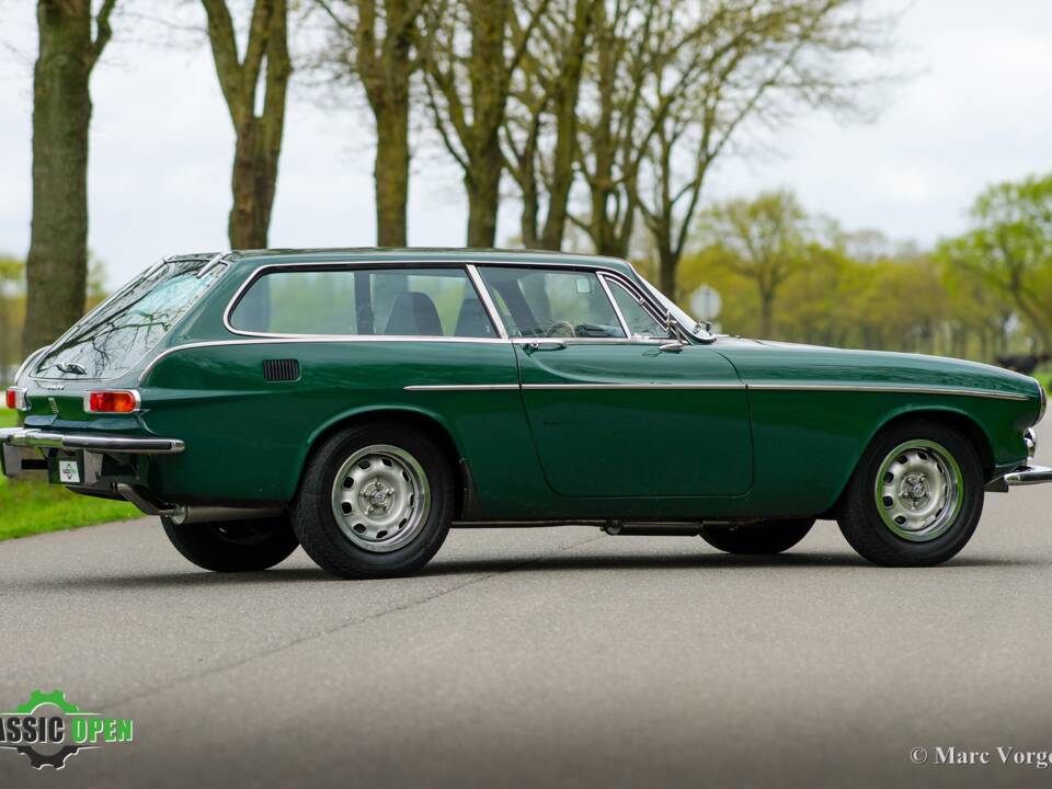 Image 17/34 of Volvo 1800 ES (1972)