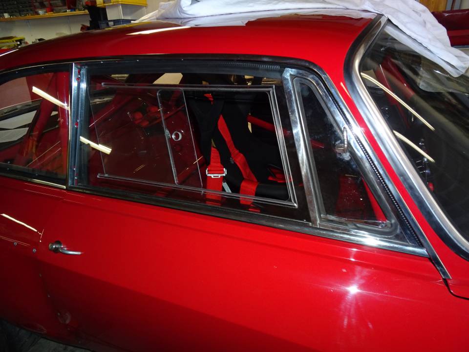 Bild 19/51 von Alfa Romeo 1750 GT Veloce (1971)