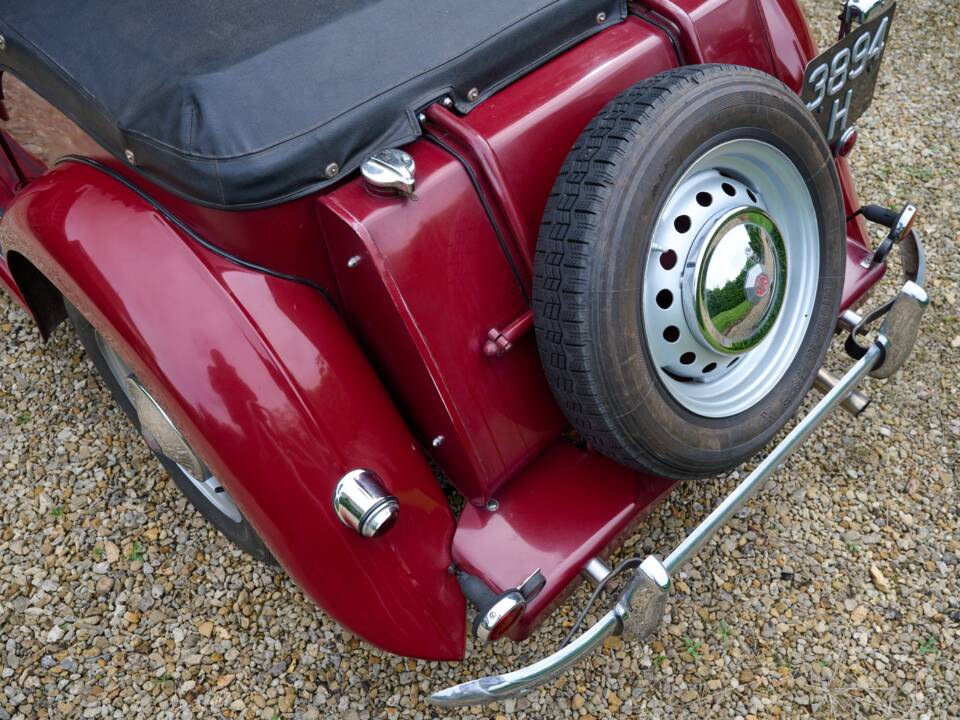 Image 13/50 of MG TD (1953)