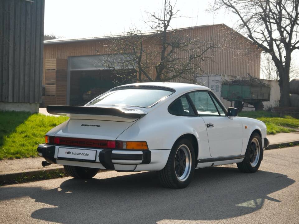 Bild 3/23 von Porsche 911 Carrera 3.2 (1985)