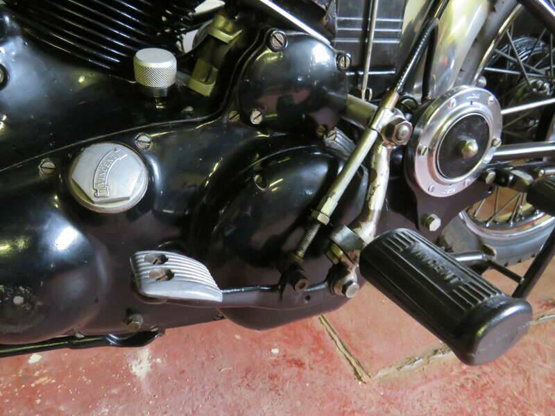 Image 32/50 of Vincent Black Shadow C (1953)