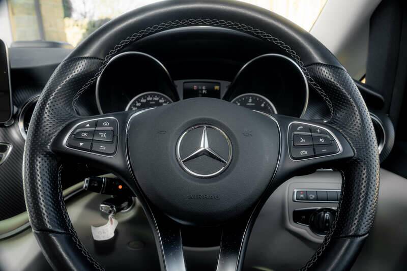 Bild 35/50 von Mercedes-Benz V 220 D (2021)