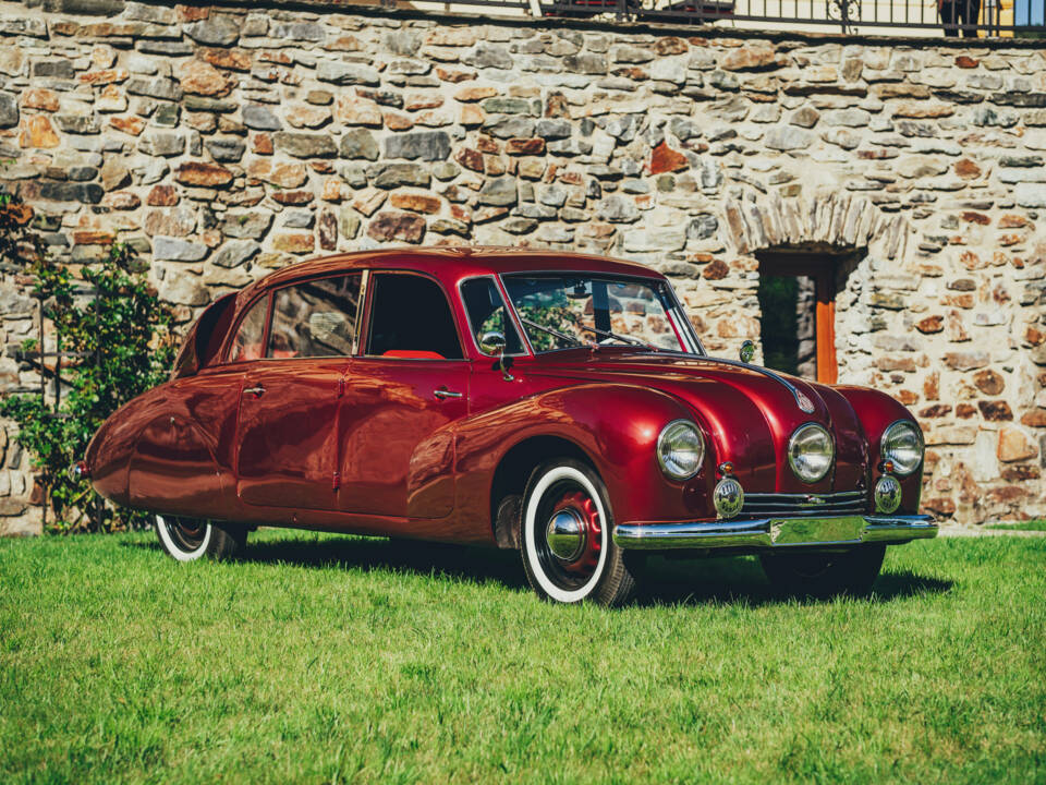 Bild 21/22 von Tatra T 87 (1949)