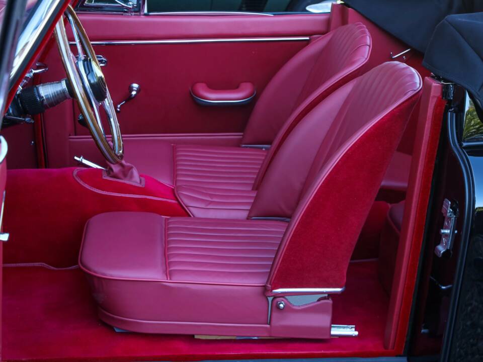 Obraz 20/50 pojazdu Jaguar XK 150 3.4 S DHC (1958)
