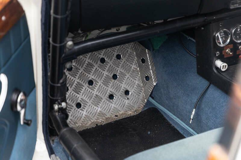 Image 36/50 of Triumph 2000 Mk I (1965)