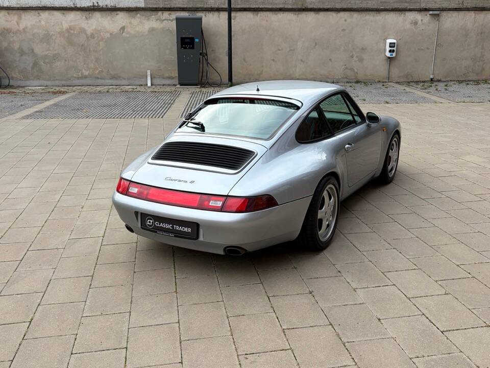 Afbeelding 10/73 van Porsche 911 Carrera 4 (1995)