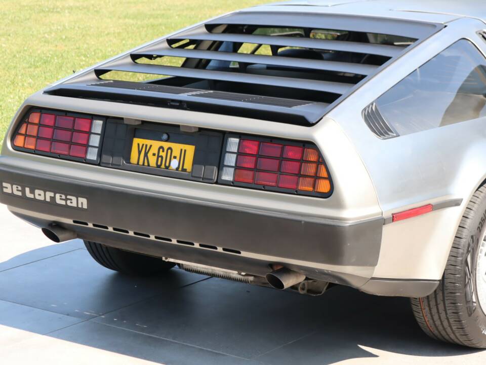 Immagine 22/50 di DeLorean DMC-12 (1981)