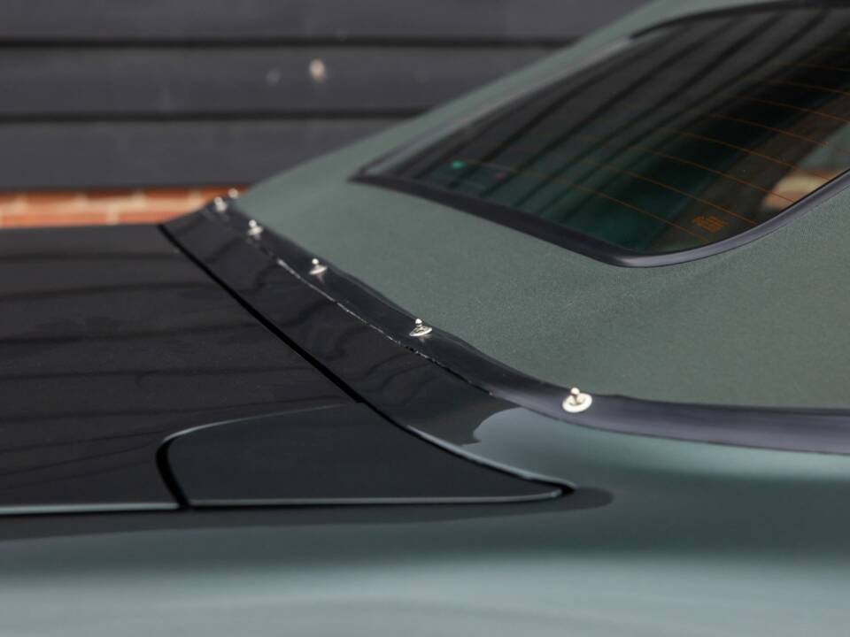 Image 24/50 de Aston Martin Virage Volante (1992)