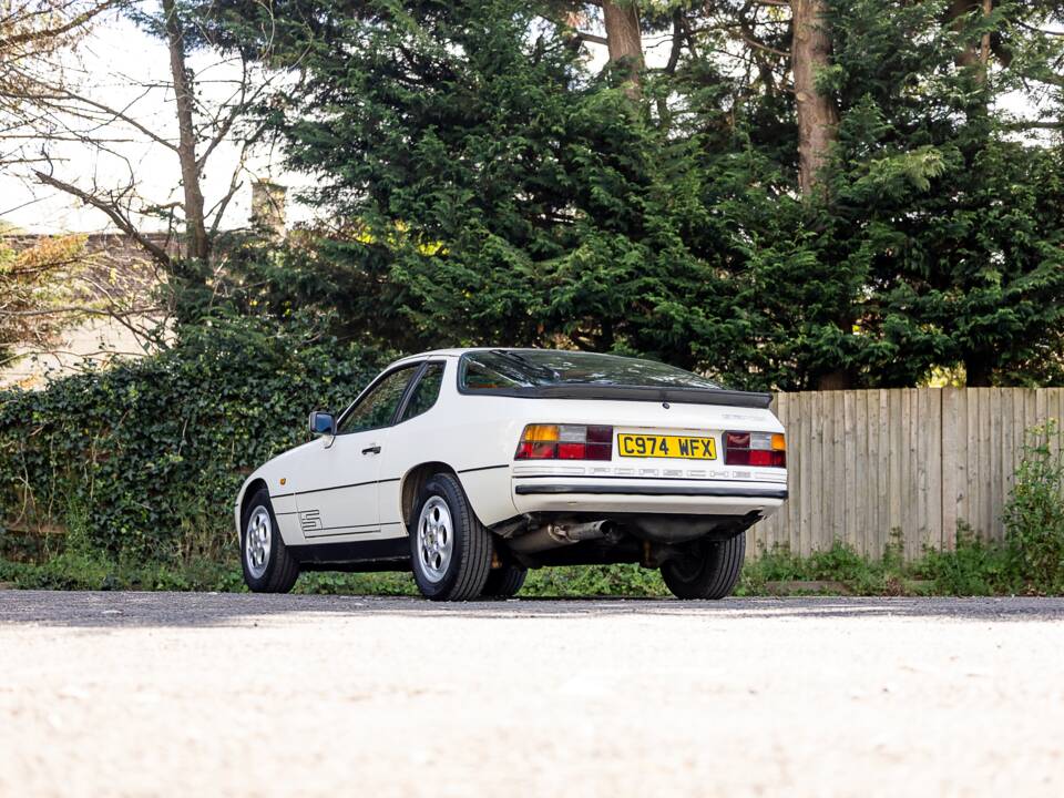 Image 47/50 de Porsche 924 S (1986)