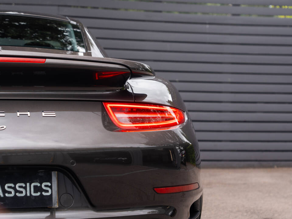 Imagen 4/51 de Porsche 911 Turbo (2014)