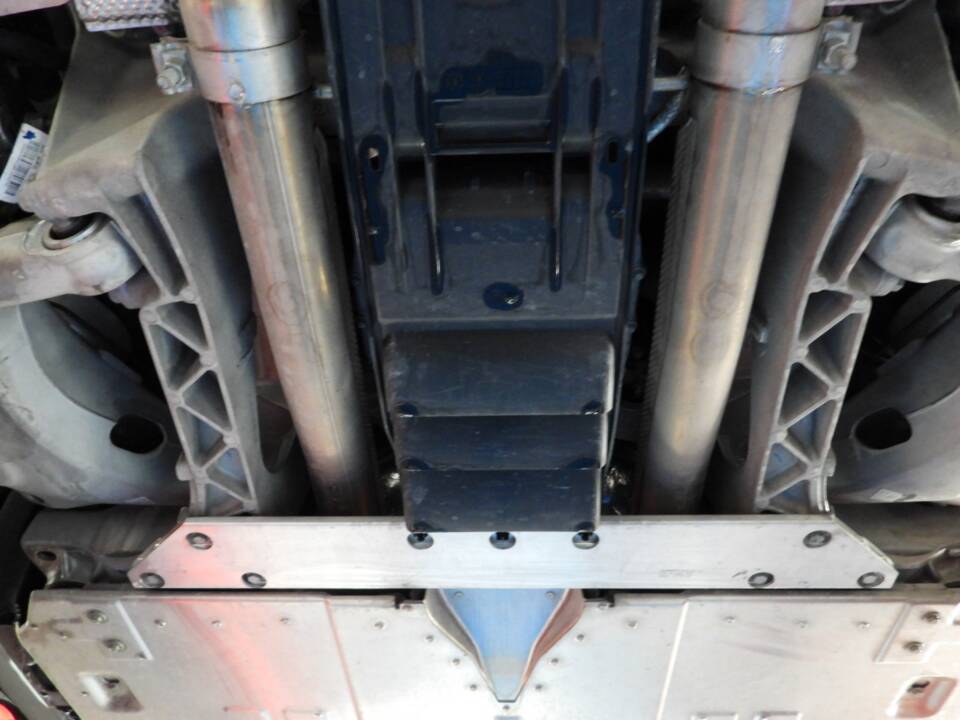 Image 14/15 of Aston Martin DBX707 (2022)