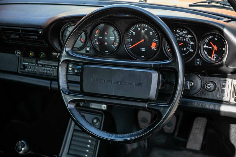 Immagine 27/41 di Porsche 911 Carrera 3.2 (1988)