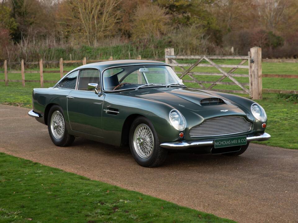 Image 21/42 de Aston Martin DB 4 GT (1959)