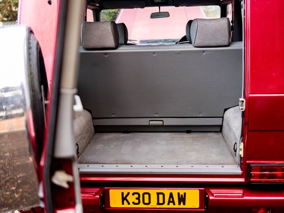 Image 29/32 of Mercedes-Benz 300 GD (kurz) (1992)