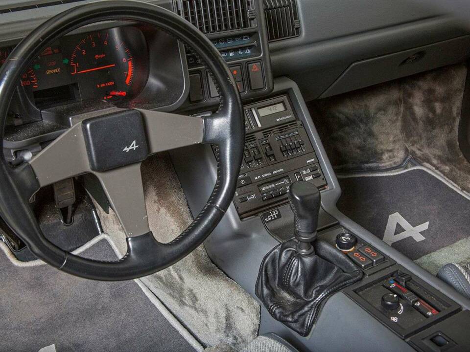 Bild 17/32 von Alpine GTA V6 Turbo (1986)