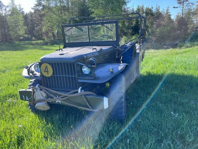 Image 9/16 of Dodge WC 51 (1942)