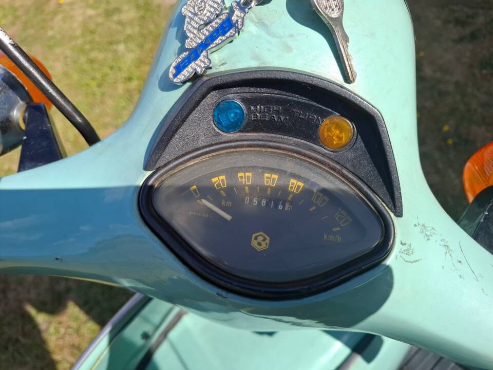 Image 17/48 of Bajaj DUMMY (1993)