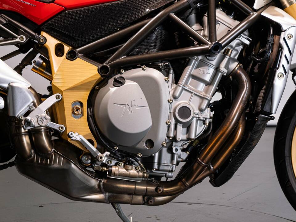 Immagine 32/50 di MV Agusta DUMMY (2008)