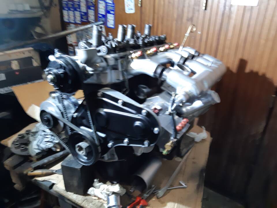 Image 35/46 of Peugeot 404 Coupé (1967)