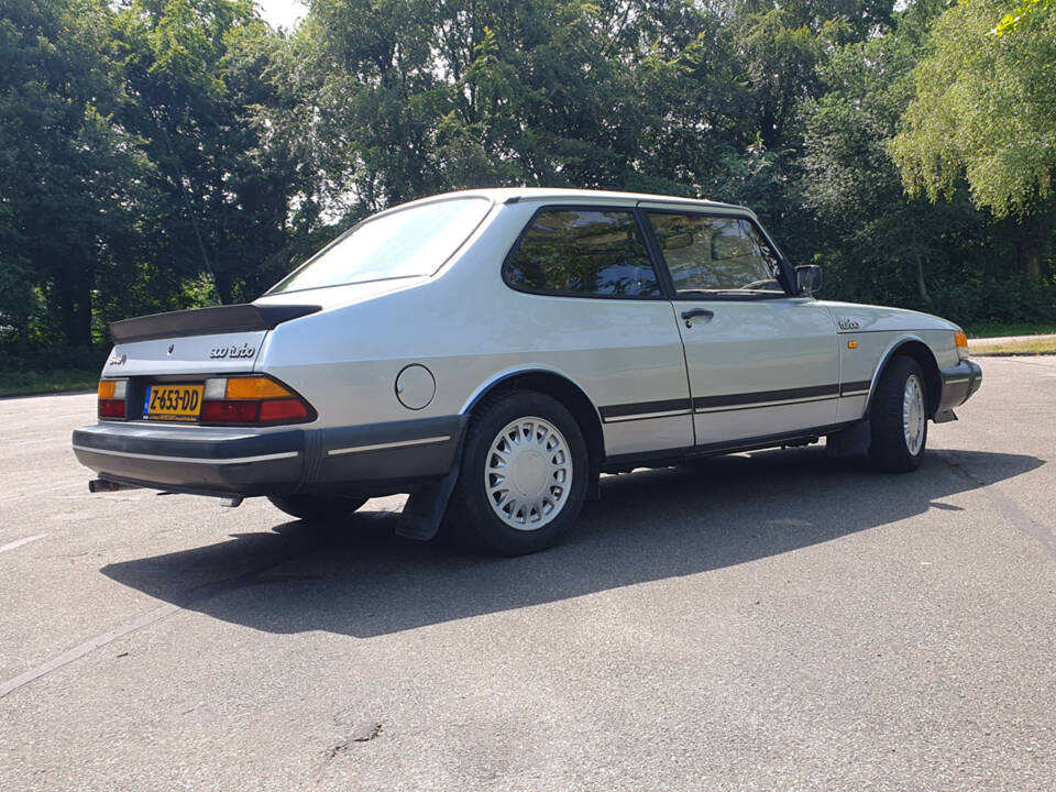 Image 7/8 of Saab 900 Turbo (1987)