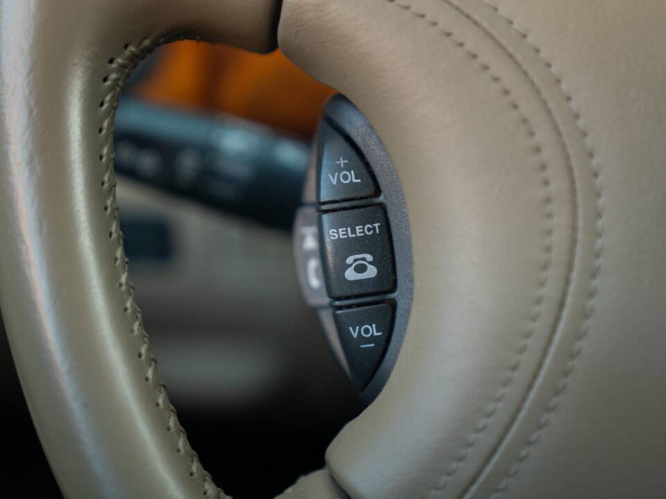 Image 29/50 de Jaguar XK8 4.0 (1998)