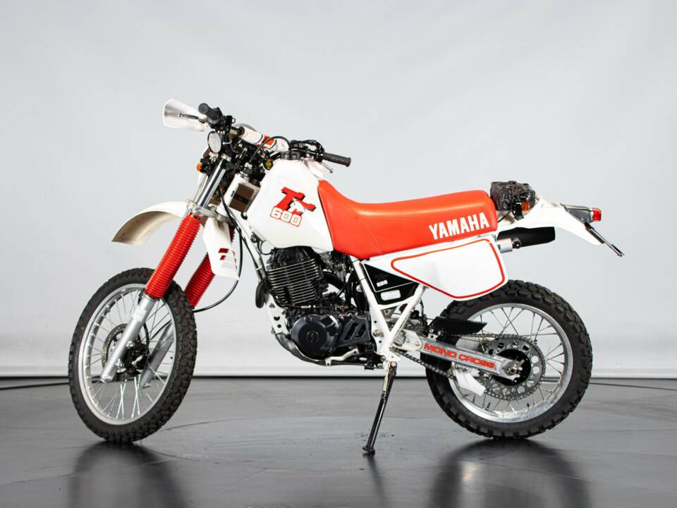 Image 1/50 de Yamaha DUMMY (1986)