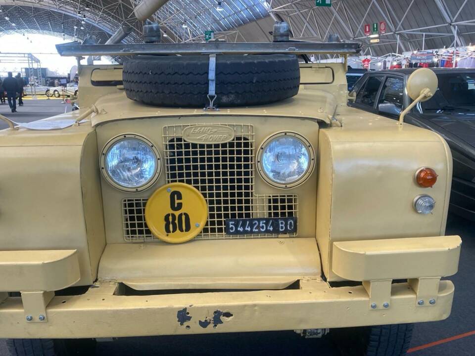 Image 11/49 of Land Rover 88 (1964)