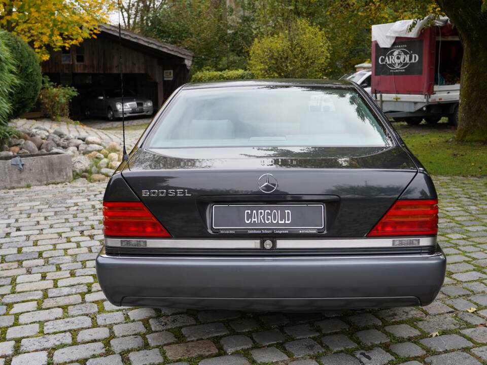 Imagen 8/18 de Mercedes-Benz 600 SEL (1991)