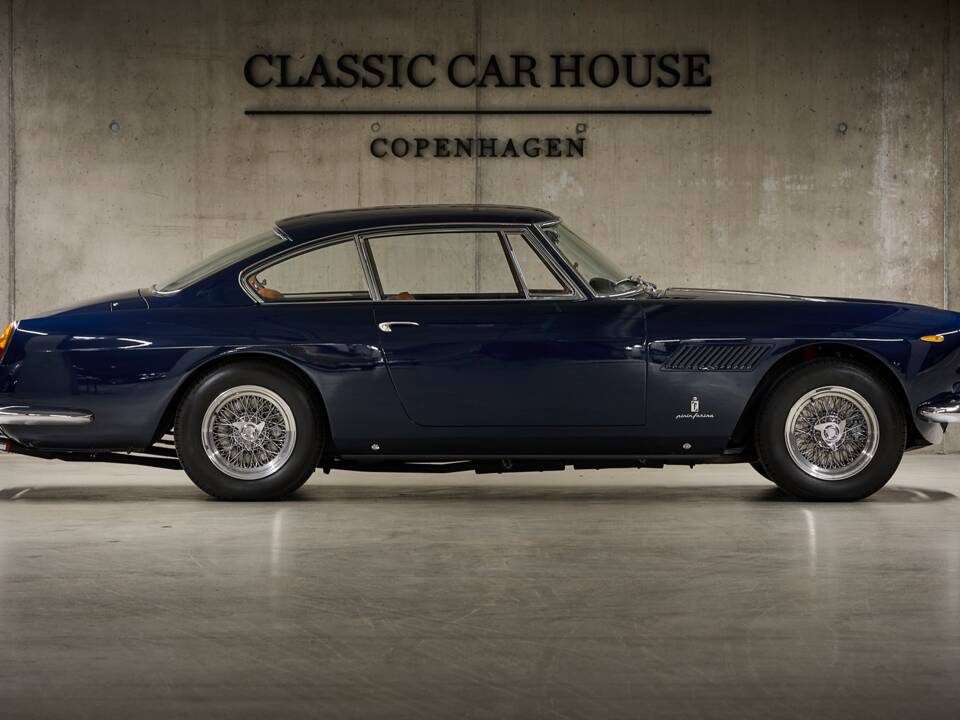Imagen 11/90 de Ferrari 250 GT 2+2 (1963)