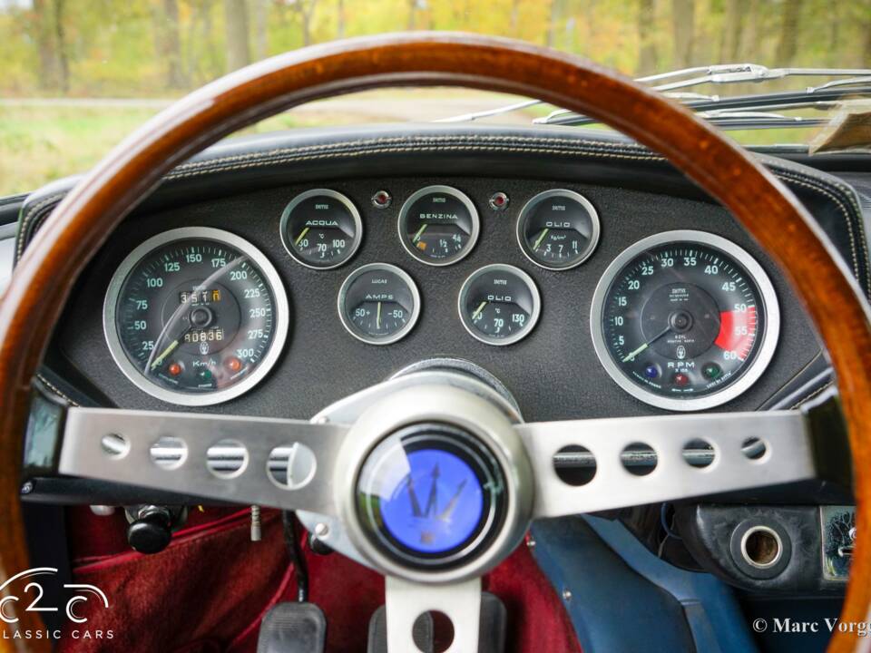 Image 7/63 of Maserati Mistral 4000 (1966)