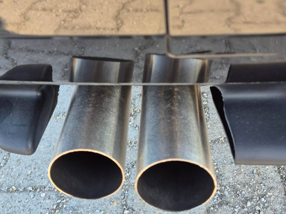 Image 19/49 of BMW 318is "Class II" (1994)