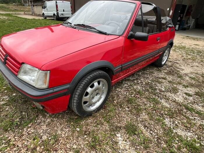 Imagen 6/6 de Peugeot 205 CTi 1,6 (1986)