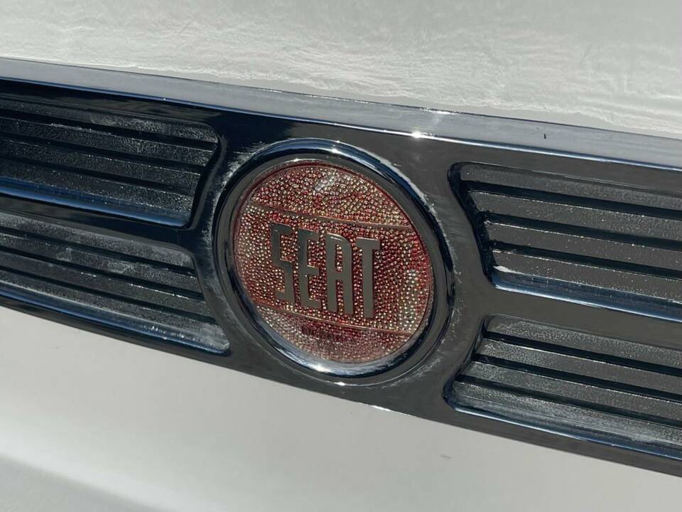 Image 27/56 of SEAT 850 Speciale (1971)