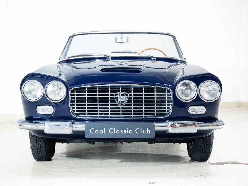 Imagen 2/48 de Lancia Flaminia GT Touring (1960)